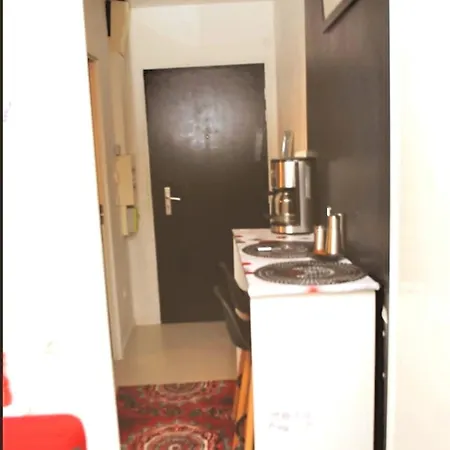 Apartment With Office Wifi Parking Balcony *