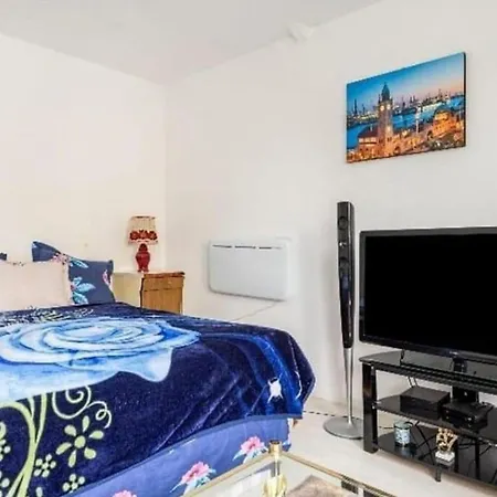 Apartment With Office Wifi Parking Balcony Pierrefitte-sur-Seine