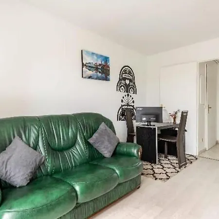 With Office Wifi Parking Balcony * Pierrefitte-sur-Seine